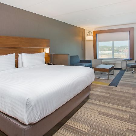 Holiday Inn Express & Suites Covington By Ihg Exterior photo
