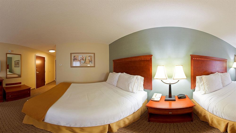 Holiday Inn Express & Suites Covington By Ihg Exterior photo